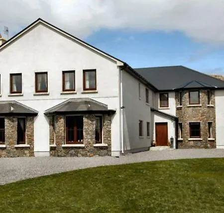 All The Twos Lodge Clifden
